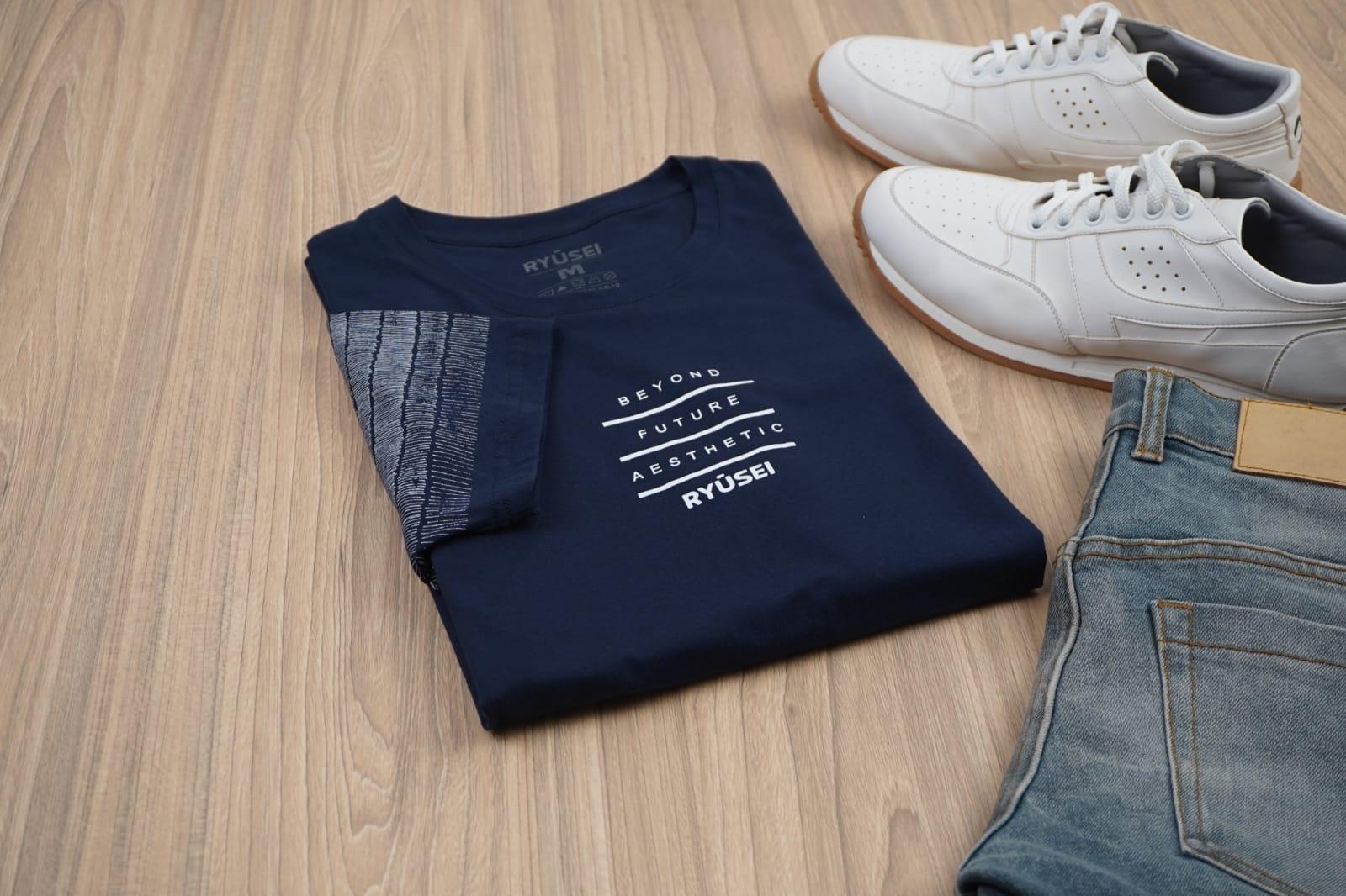 Cari Atasan Pria Casual Kece dan Nggak Pricey? Intip 6 Rekomendasi Ryusei ini!