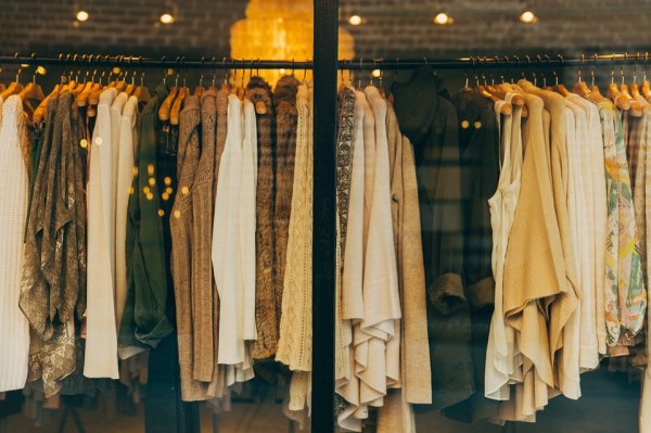 Jangan Terkecoh! Ini Dia Ciri Produk Fashion Berkualitas!