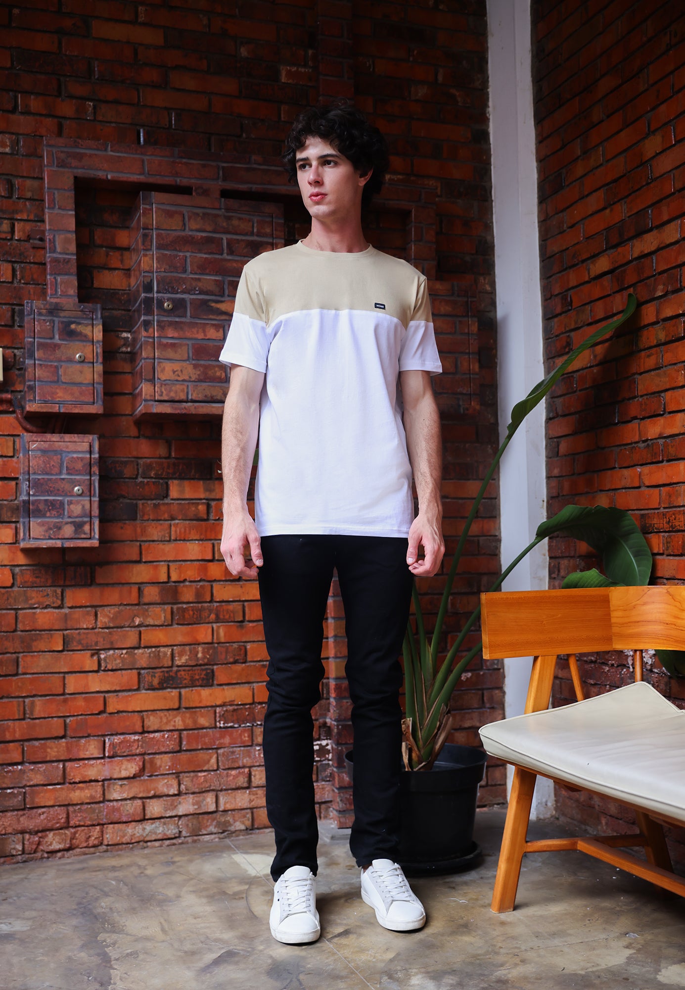 Ryusei Kaos Pria Kanayama CMB Light Brown