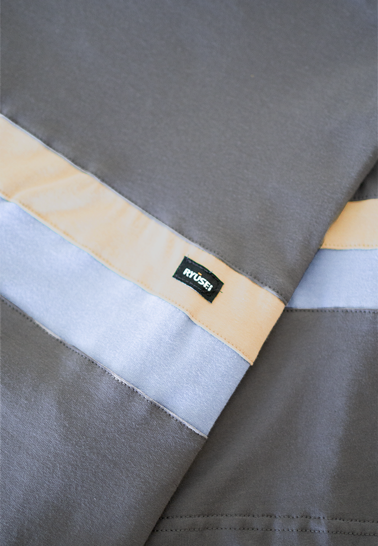 Ryusei Kaos Pria Yuriko CMB Grey