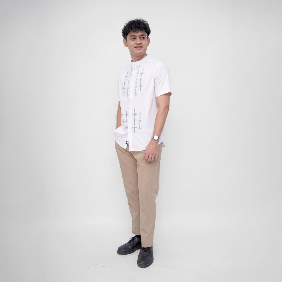 Ryusei Kemeja Kerah Koko Lengan Pendek Haku