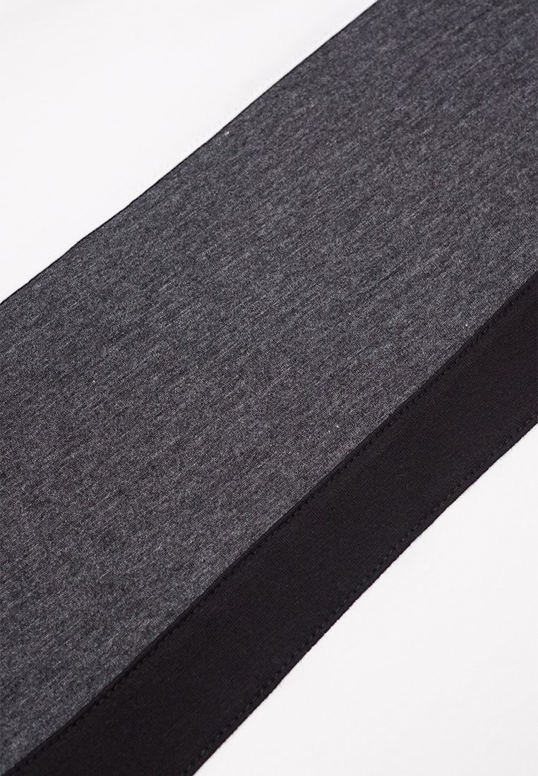 Ryusei Kaos Pria Turtleneck Nandito Shin CMB White