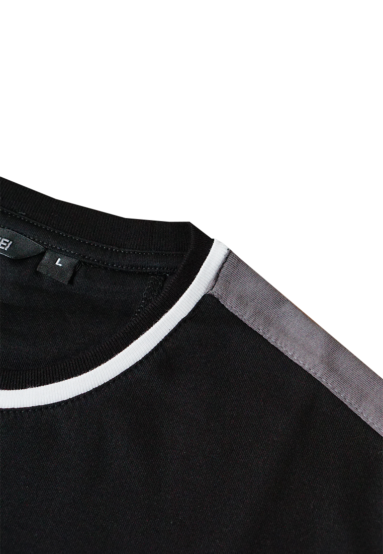 Ryusei Kaos Pria Kiarami CMB Black