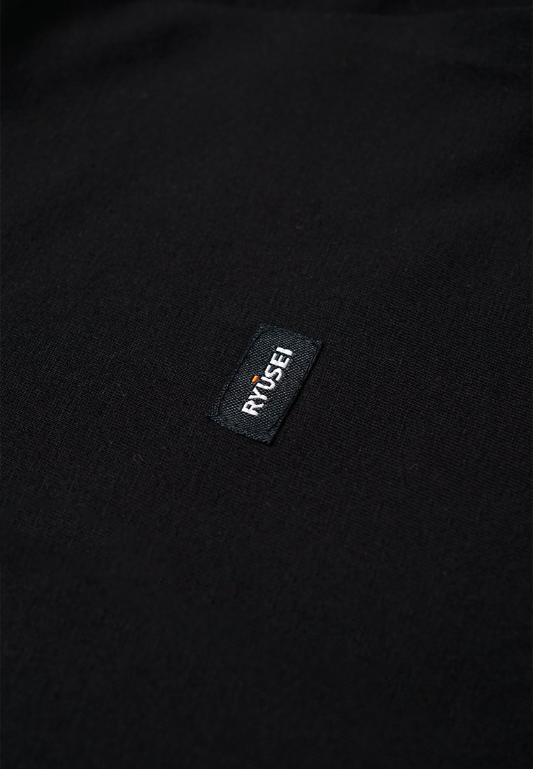 Ryusei Kaos Pria Defeat Black