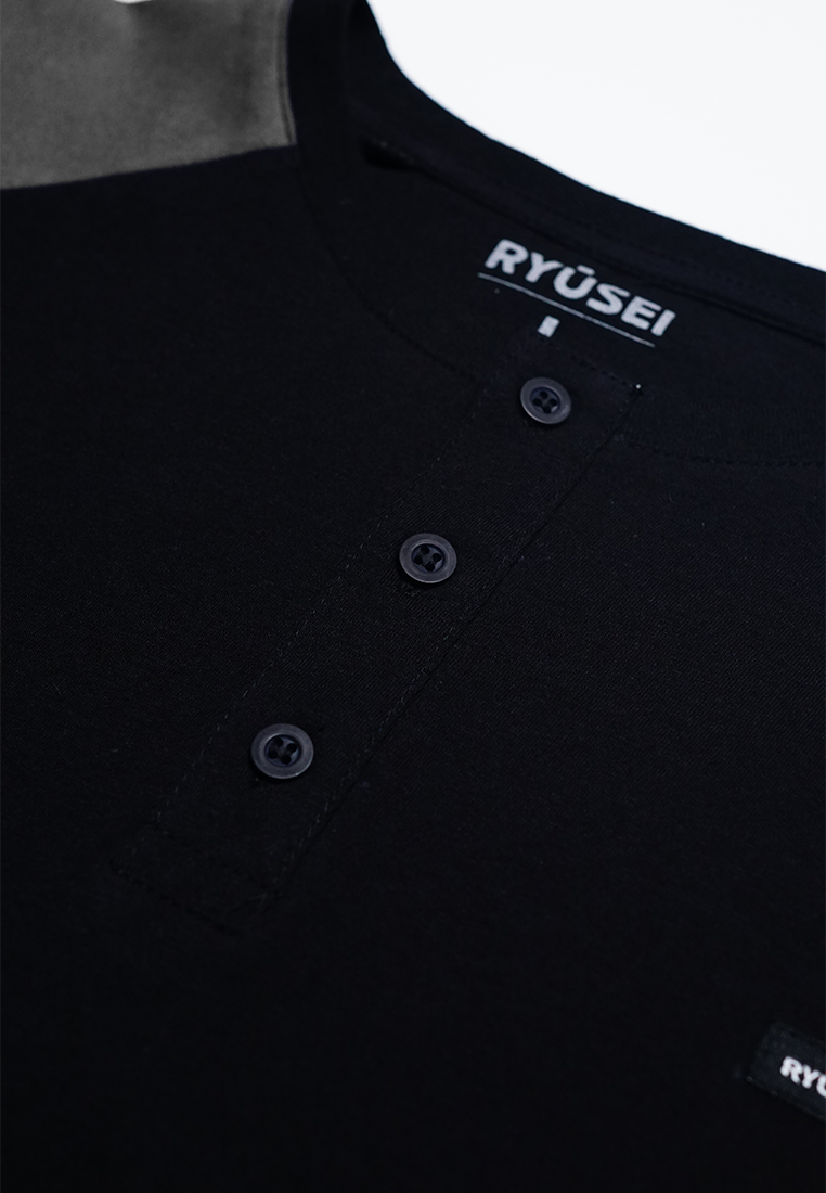 Ryusei Kaos Pria Minakami Button CMB Black
