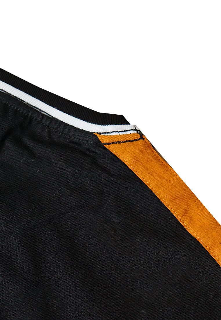 Ryusei Kaos Pria Kiarami CMB Black