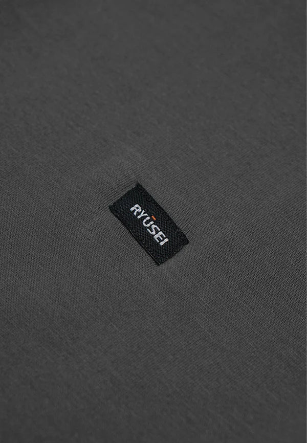 Ryusei Kaos Pria Takahiko Button