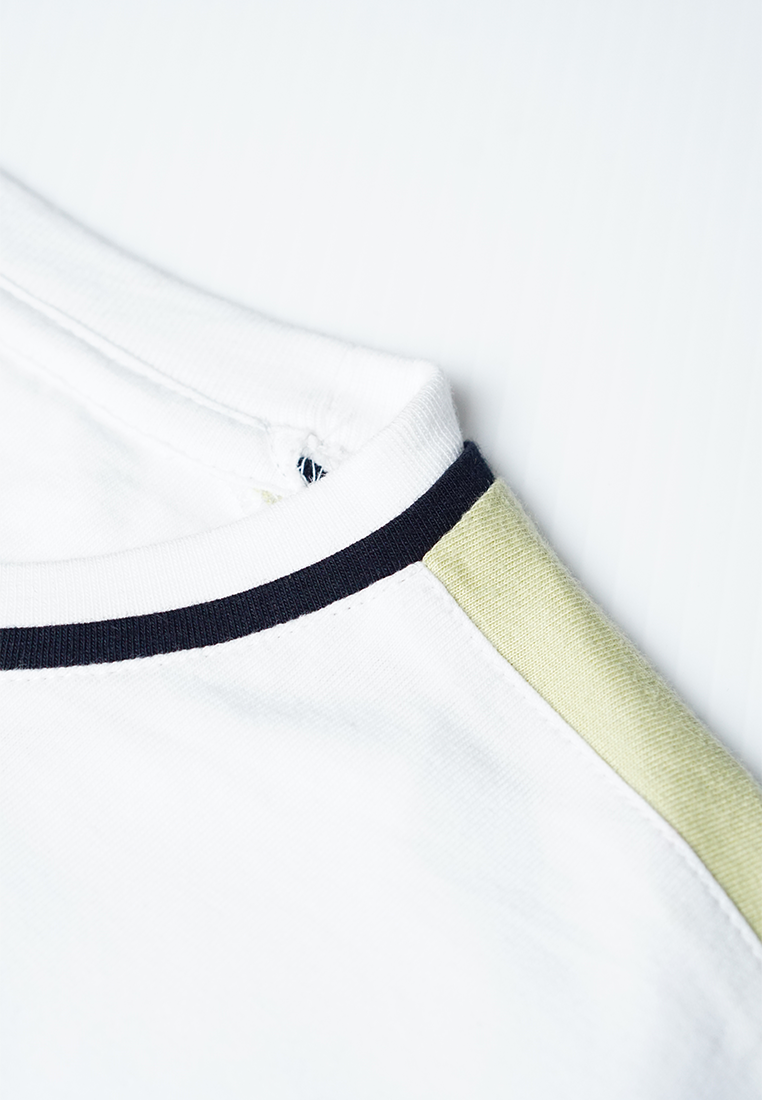 Ryusei Kaos Pria Katamashi CMB White