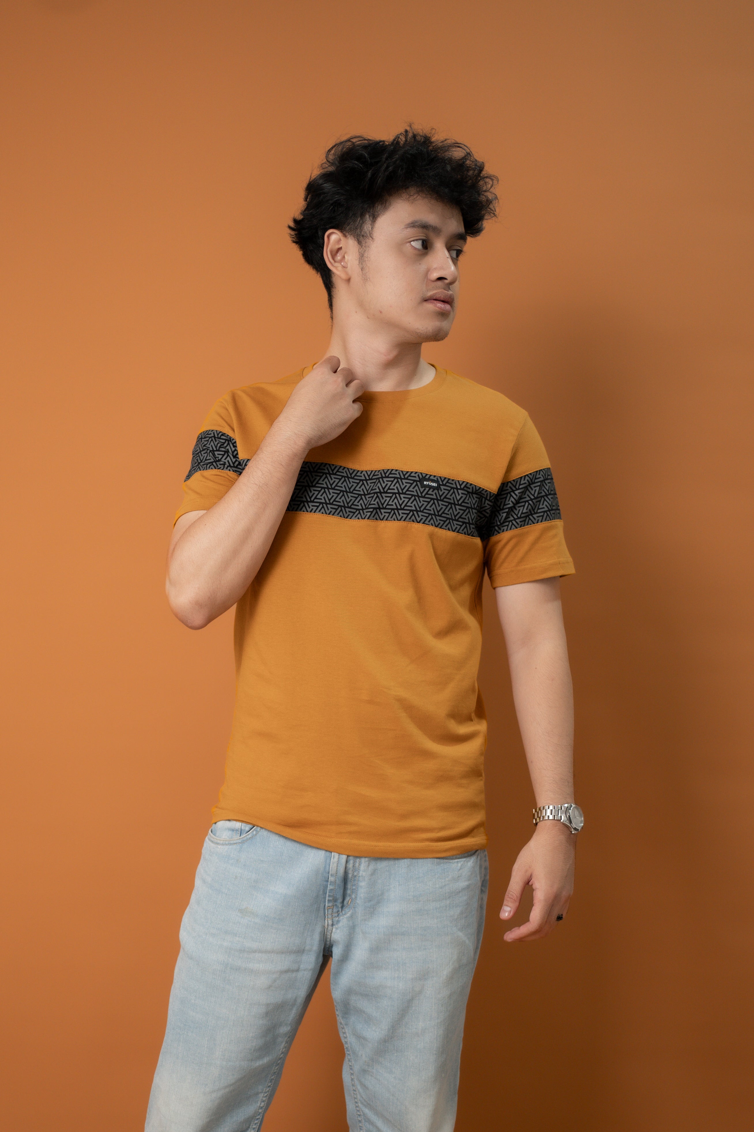 Ryusei Kaos Pria Yukina CMB Mustard