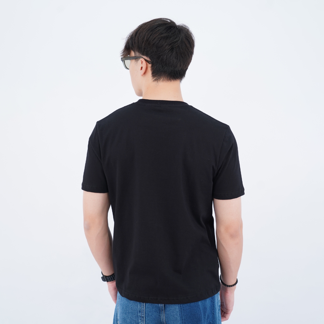 Ryusei Kaos Pria Authority Fitted Tee Black