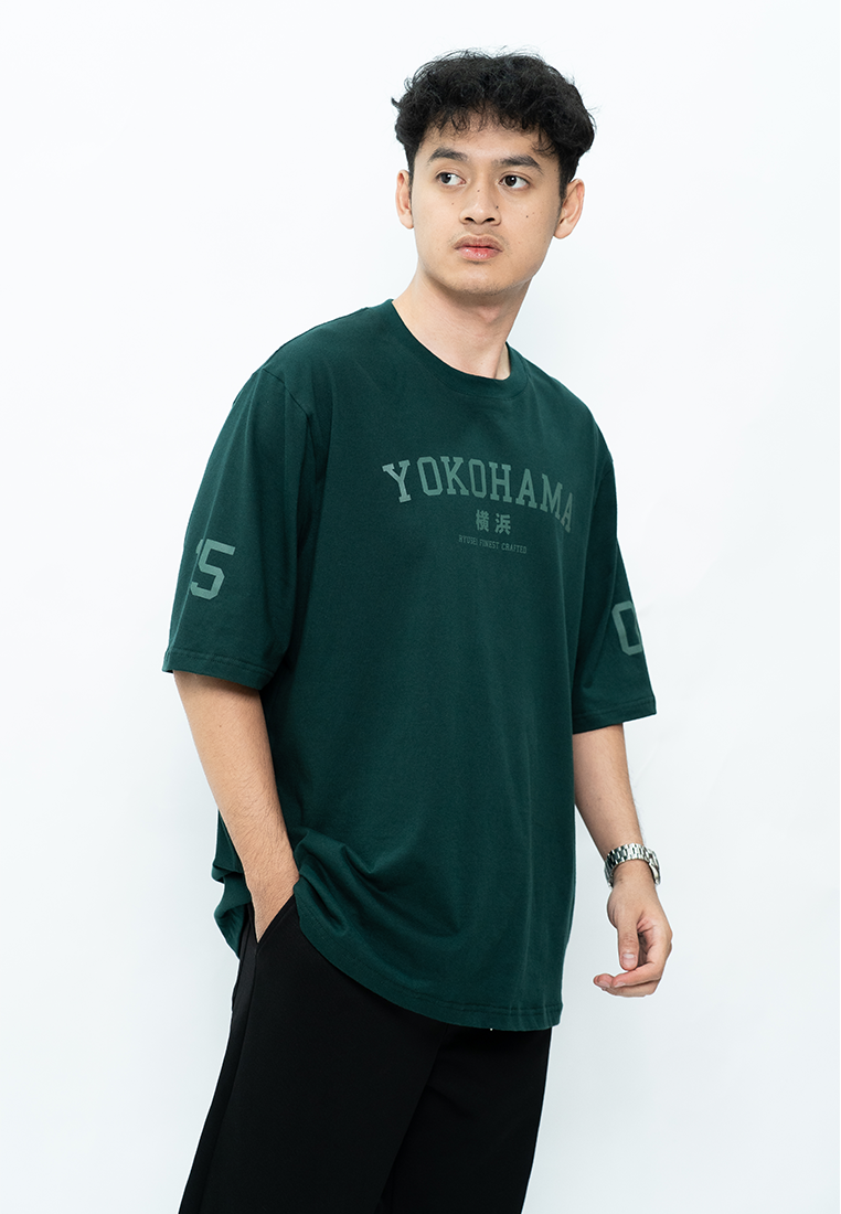 Ryusei Kaos Pria Boxy Oversize Yokohama
