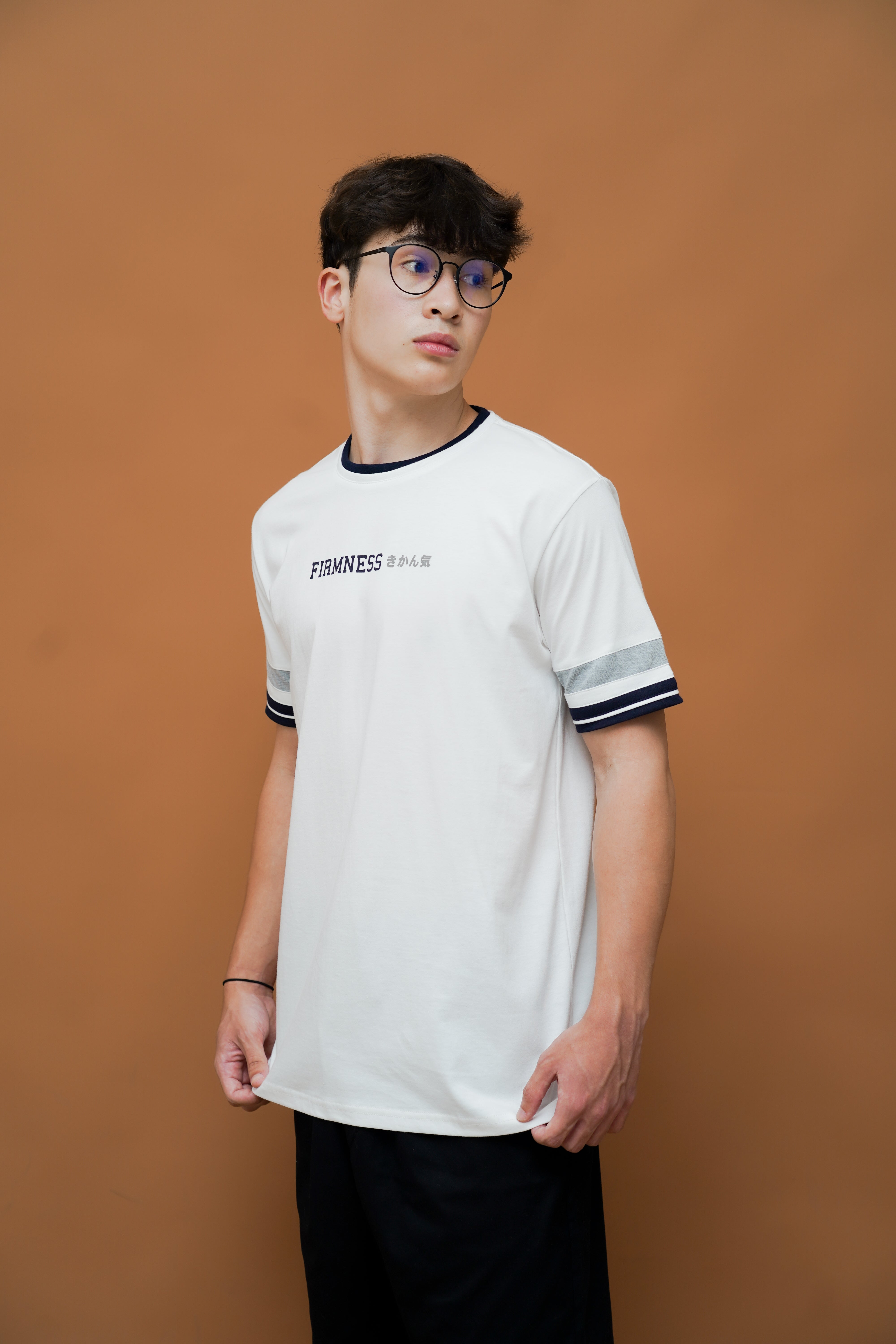 Ryusei Kaos Pria Firmness White