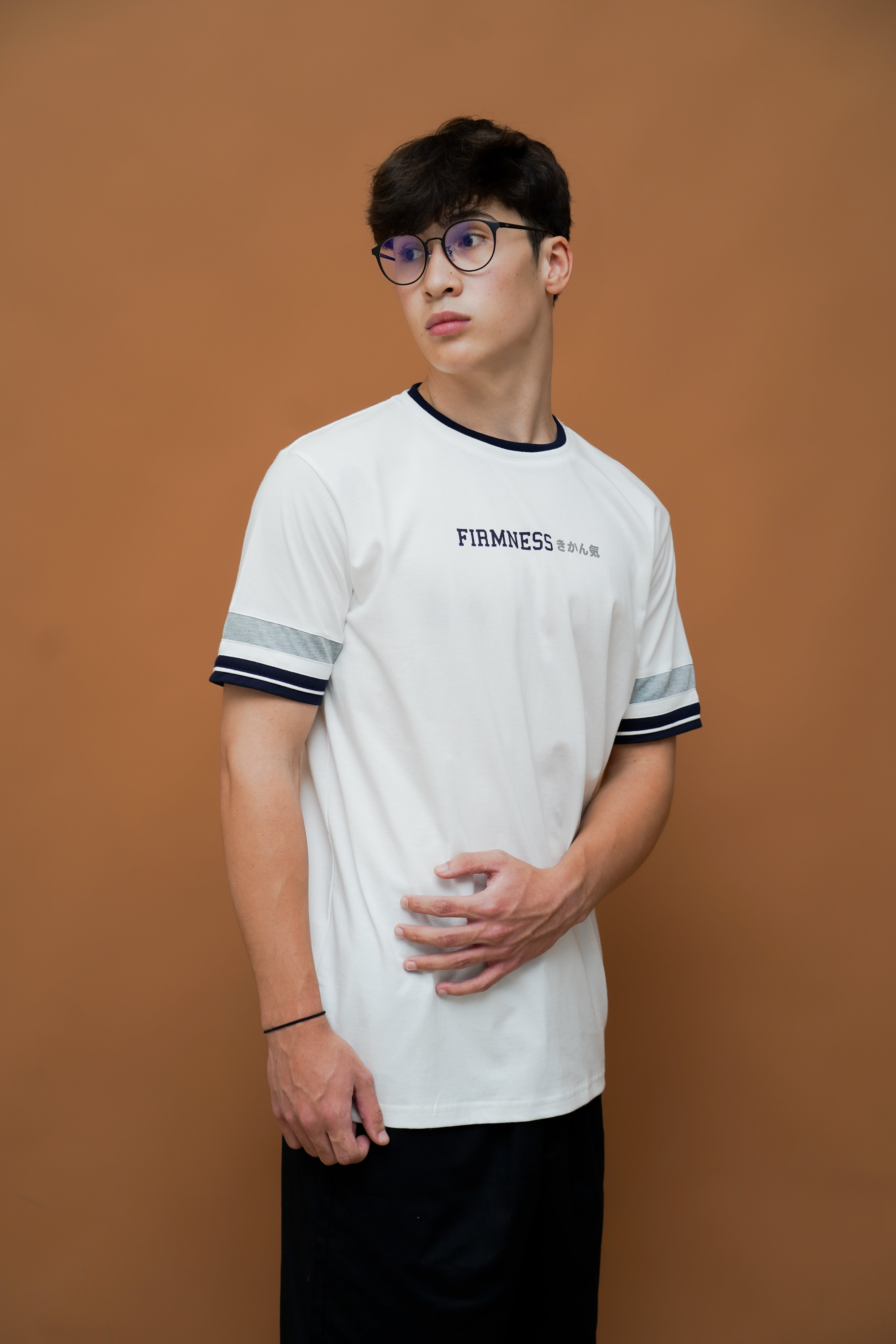 Ryusei Kaos Pria Firmness White