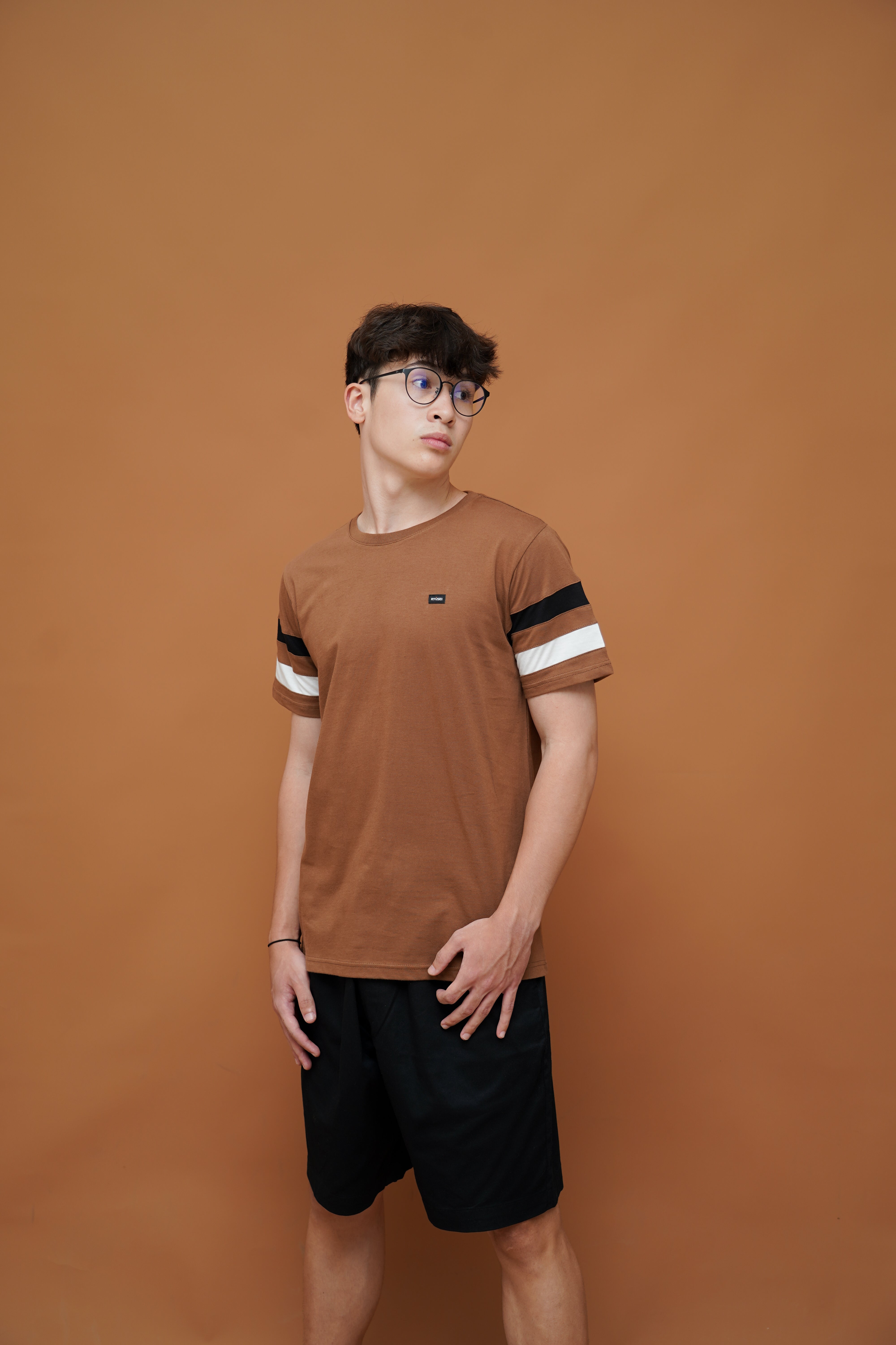 Kaos Pria Hyuga CMB Brown