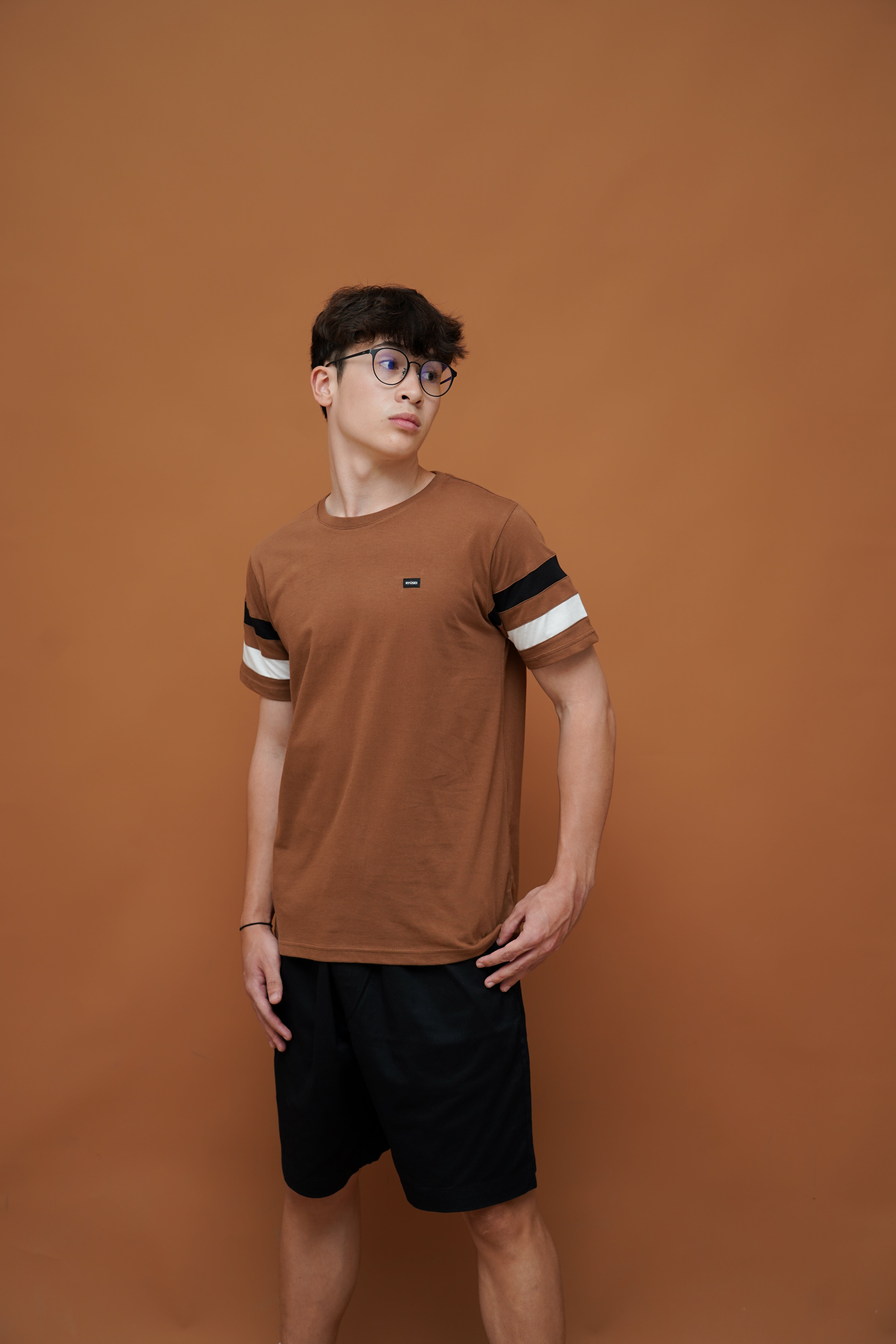 Kaos Pria Hyuga CMB Brown