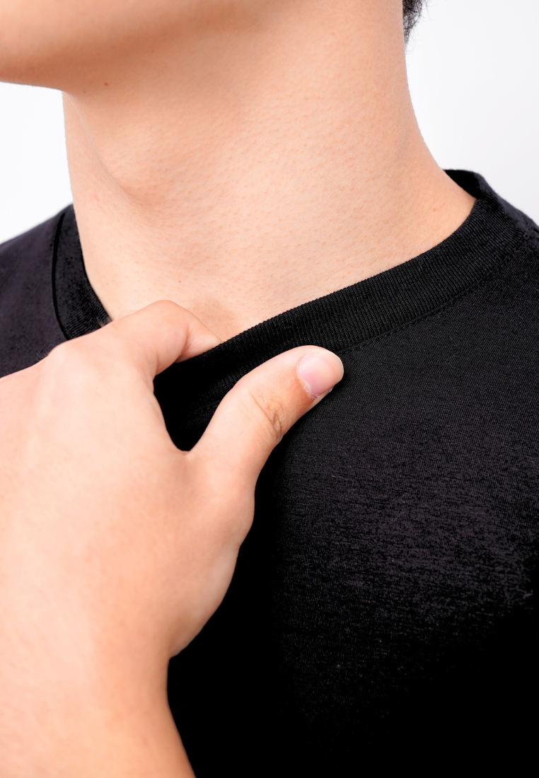 Ryusei Fitted Tee Neo Flex - Kaos Pria Slim Fit Premium Stretch