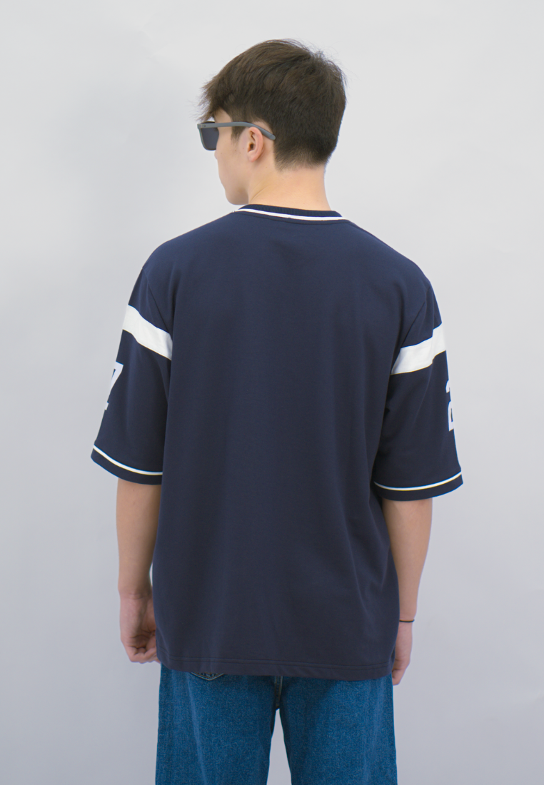 Ryusei Kaos Pria Boxy Oversize Improving Navy