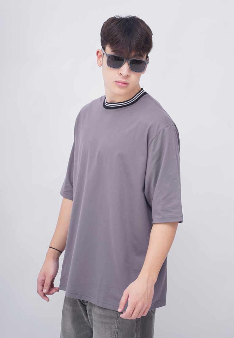 Ryusei Kaos Pria Boxy Oversize Okazaki