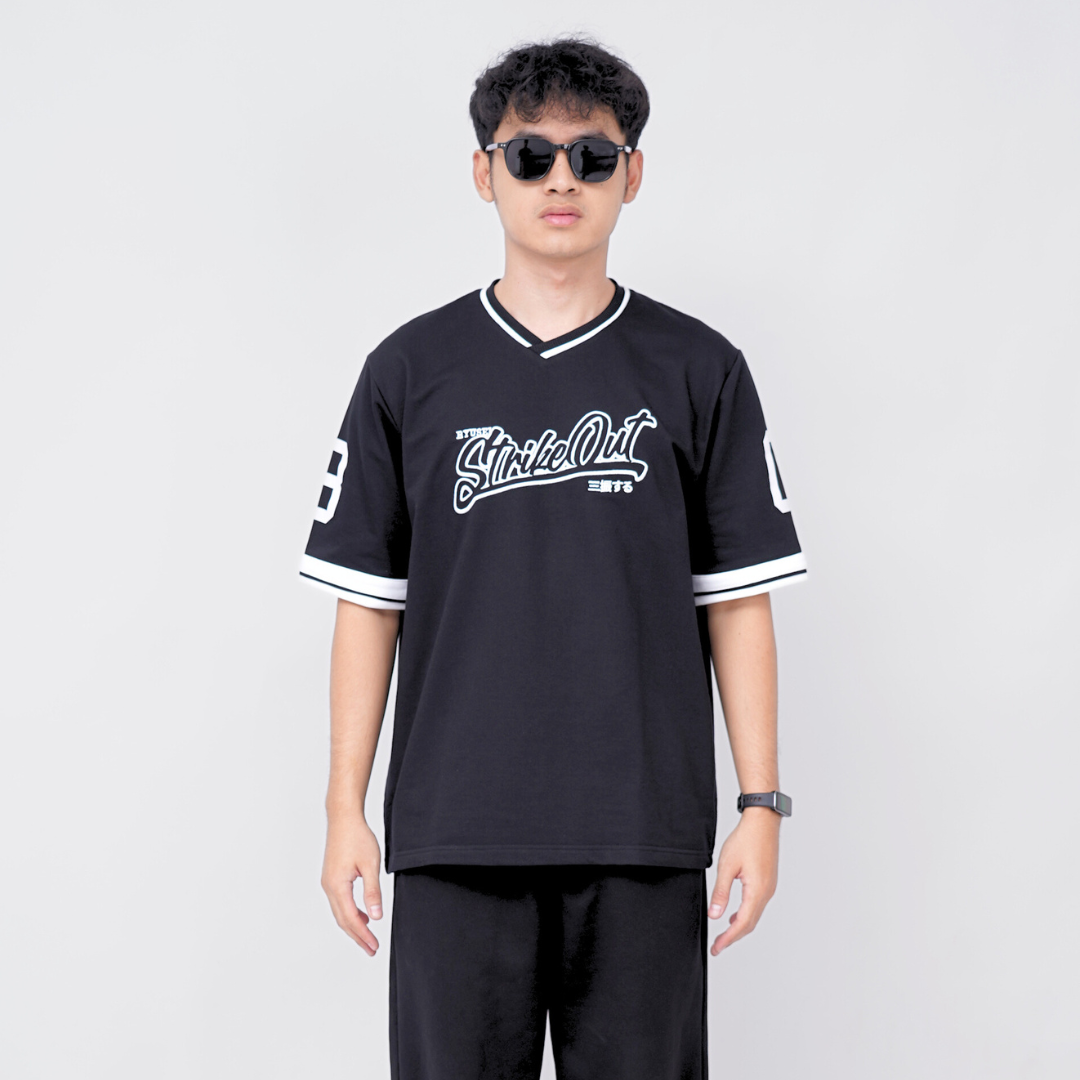 Ryusei Kaos Pria Boxy Oversize StrikeOut Black