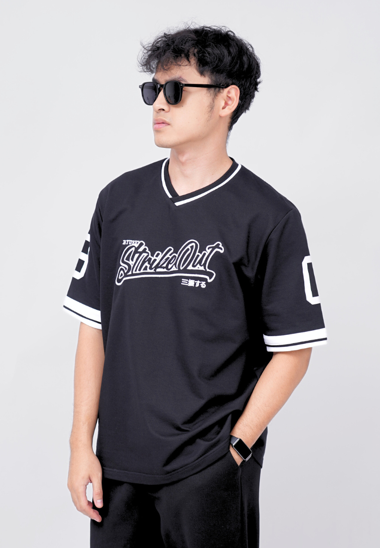 Ryusei Kaos Pria Boxy Oversize StrikeOut Black
