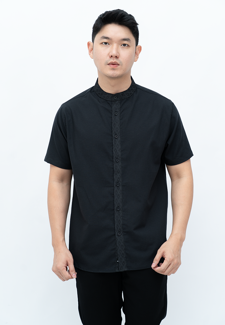 Ryusei Kemeja Kerah Koko Lengan Pendek Akagi Black