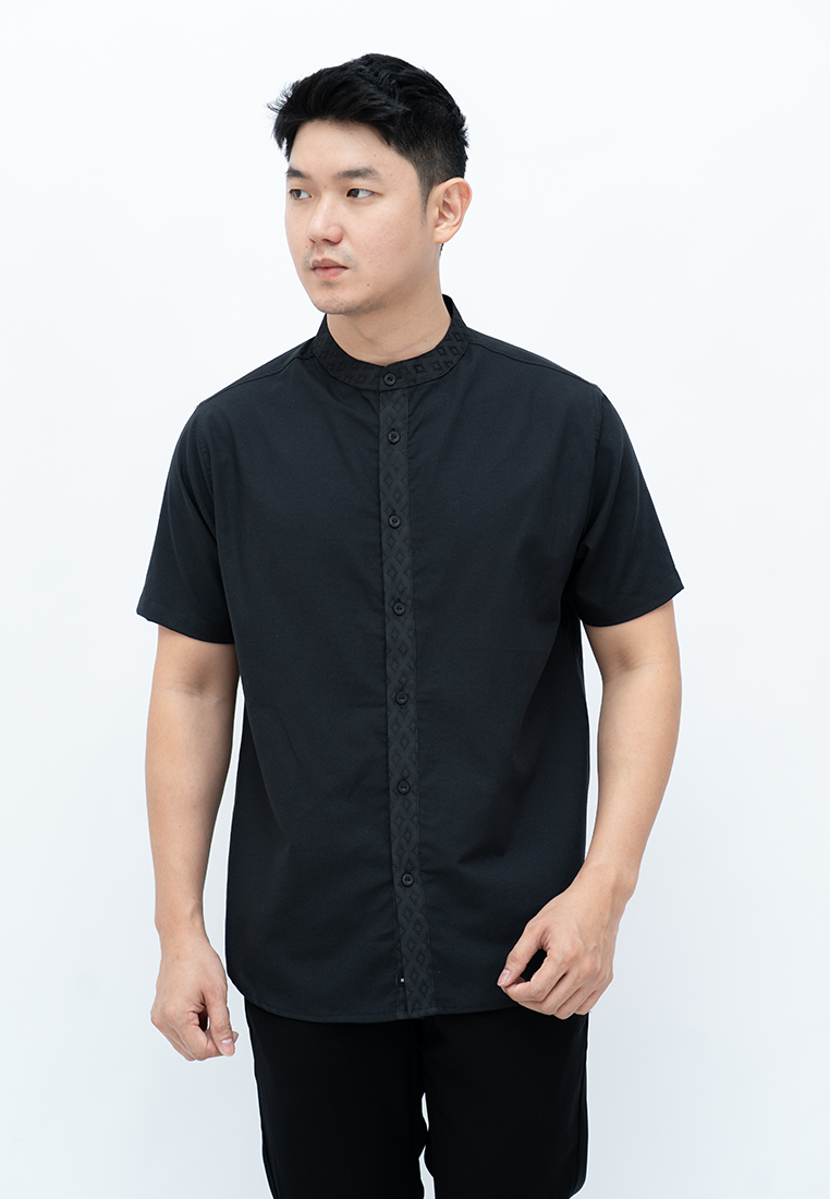 Ryusei Kemeja Kerah Koko Lengan Pendek Akagi Black