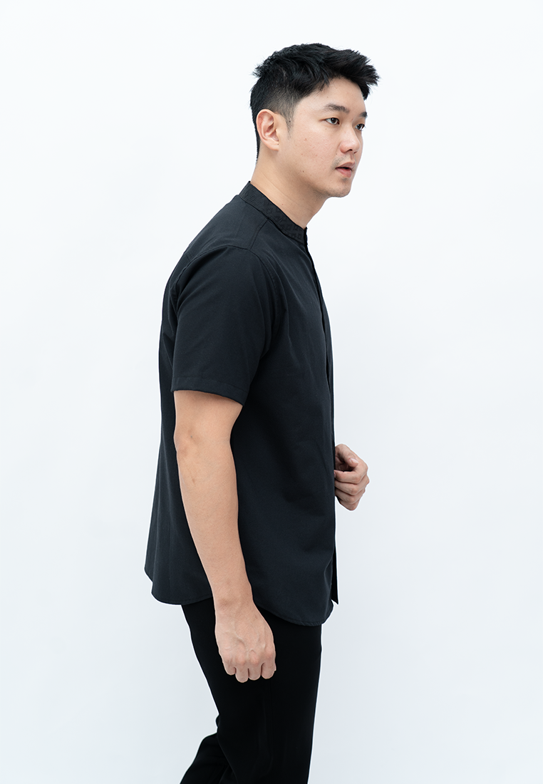 Ryusei Kemeja Kerah Koko Lengan Pendek Akagi Black