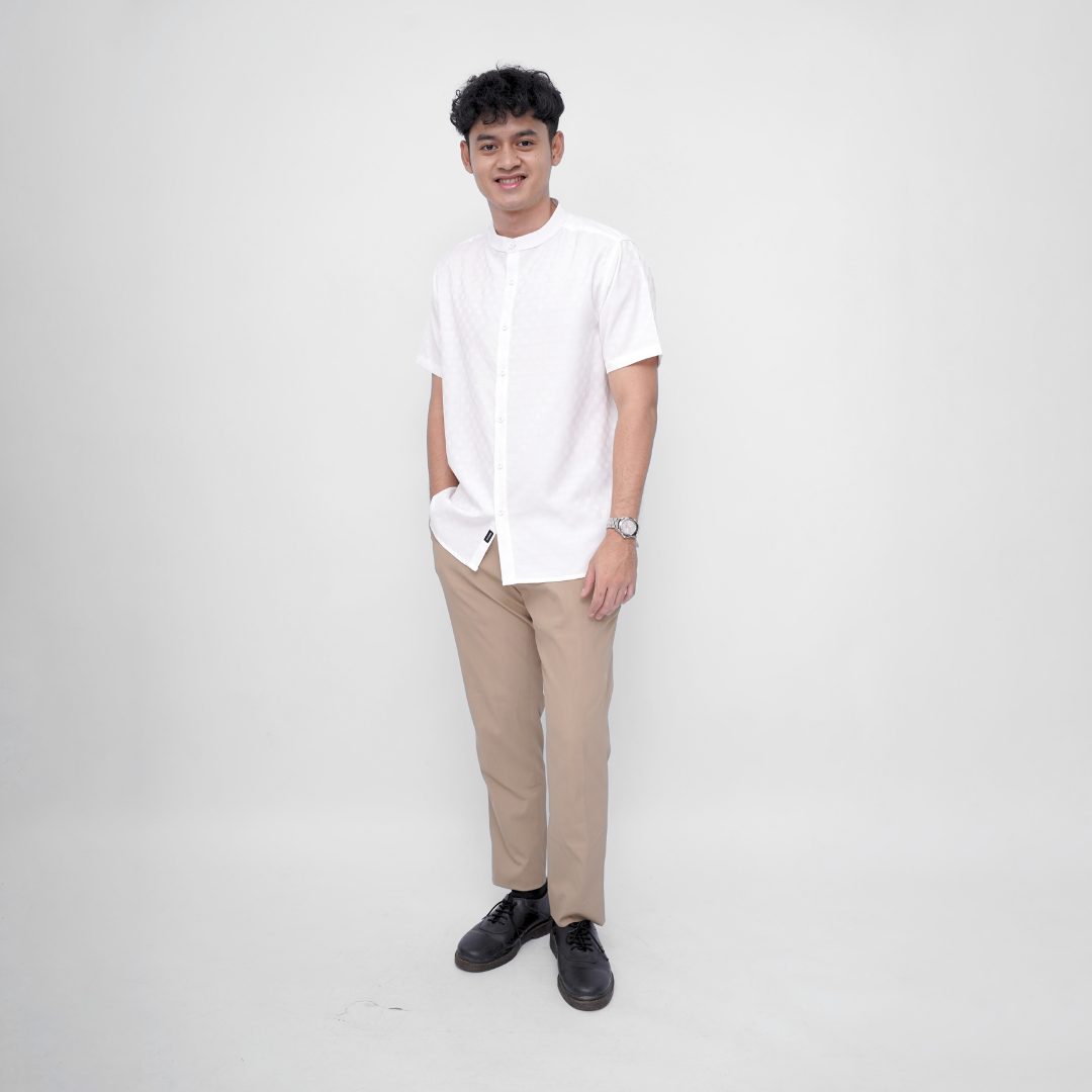 Ryusei Kemeja Kerah Koko Lengan Pendek Akari