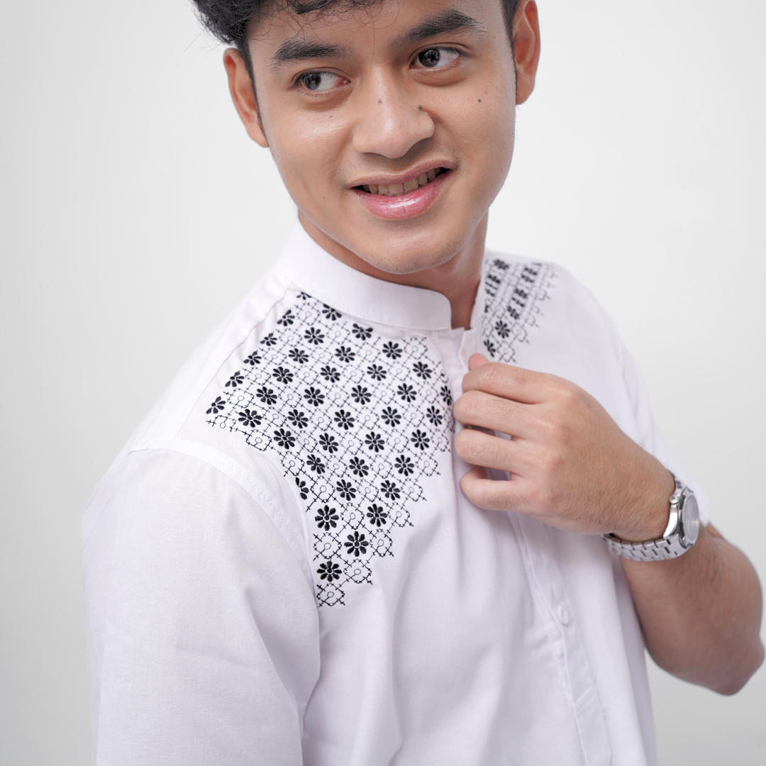 Ryusei Kemeja Kerah Koko Lengan Pendek Kenshiro