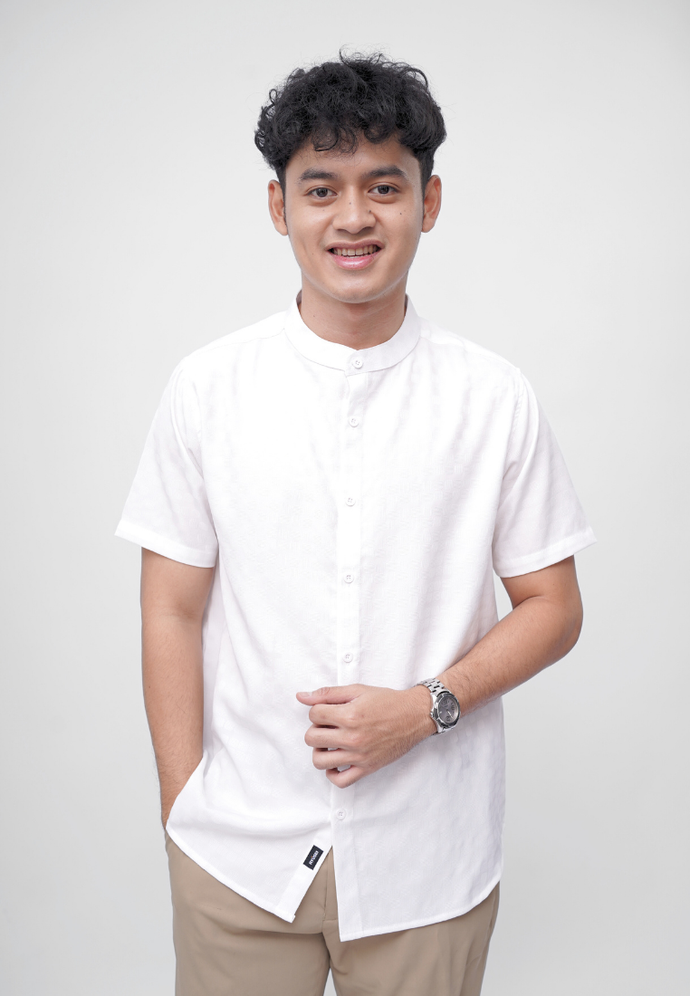 Ryusei Kemeja Kerah Koko Lengan Pendek Akari