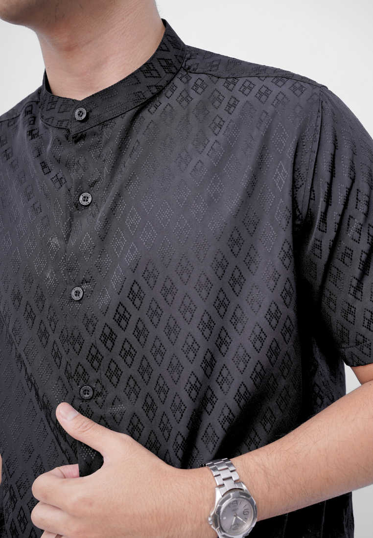 Ryusei Kemeja Kerah Koko Lengan Pendek Yama