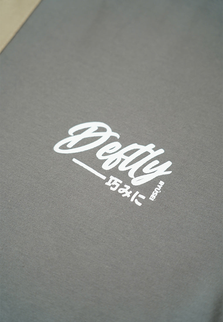 Ryusei Kaos Pria Destly Dusty Brown