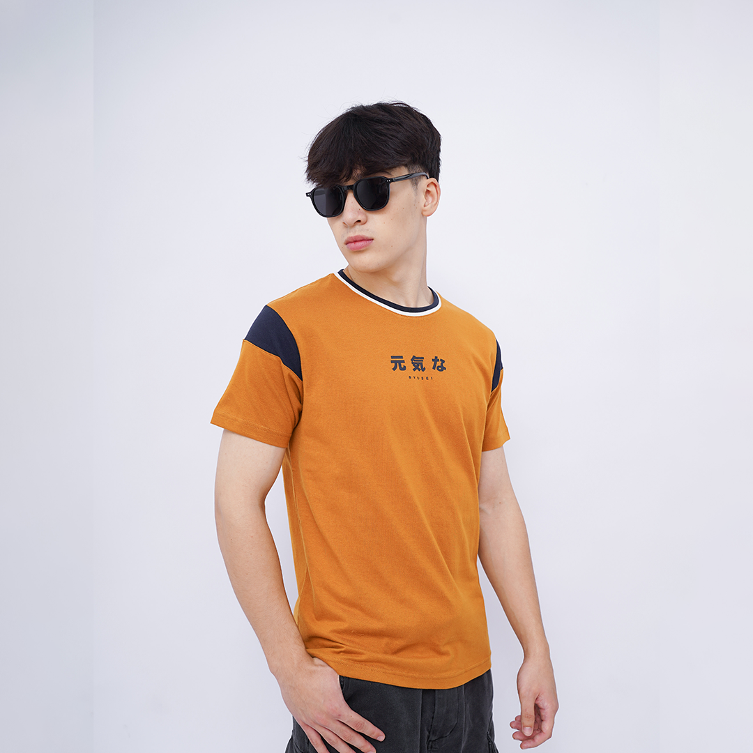 Ryusei Kaos Pria Hirakata Mustard