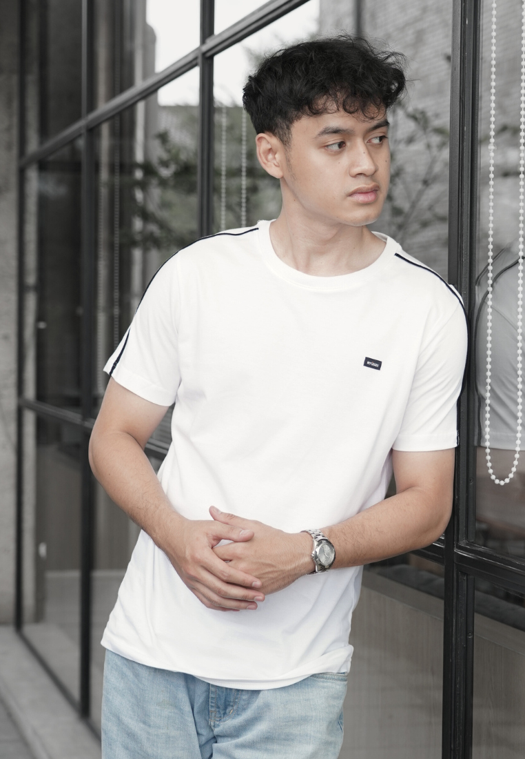 Ryusei Kaos Pria Impactful White