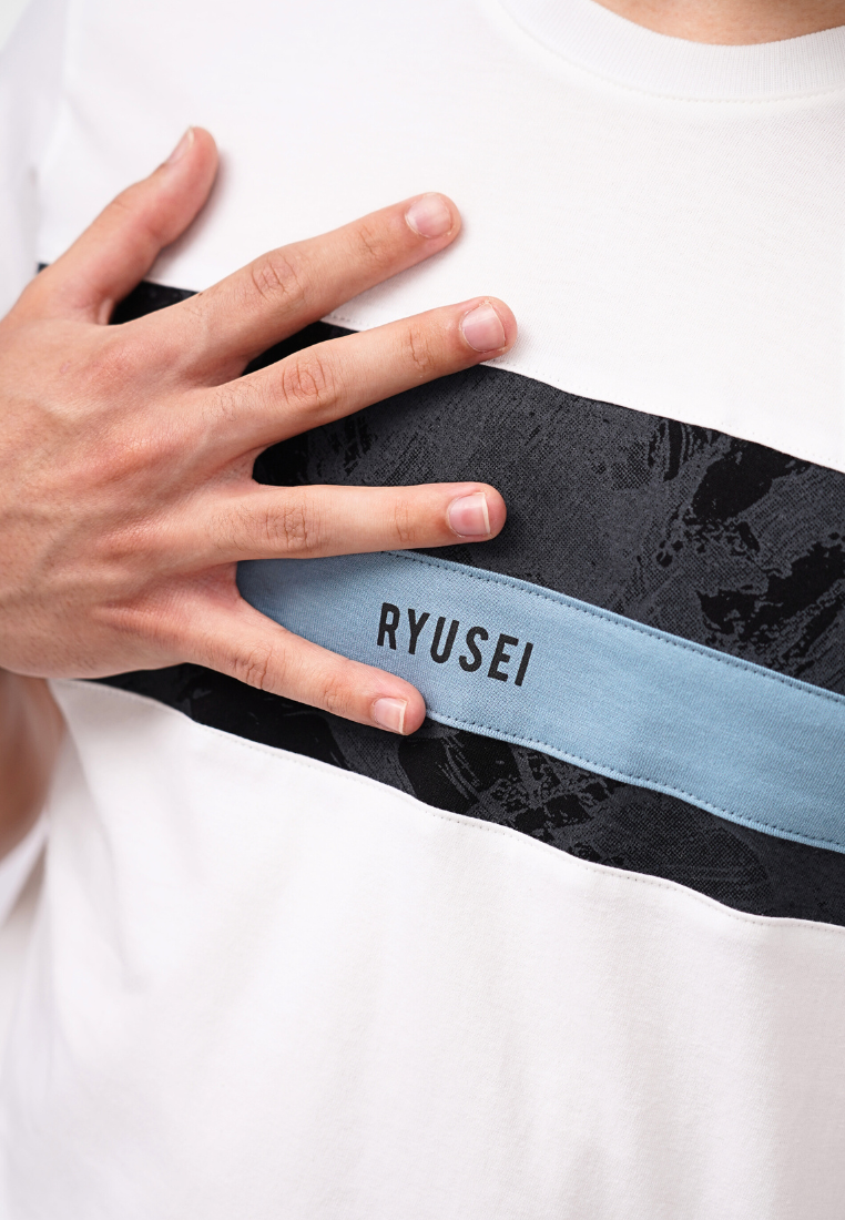 Ryusei Kaos Pria Keita CMB White