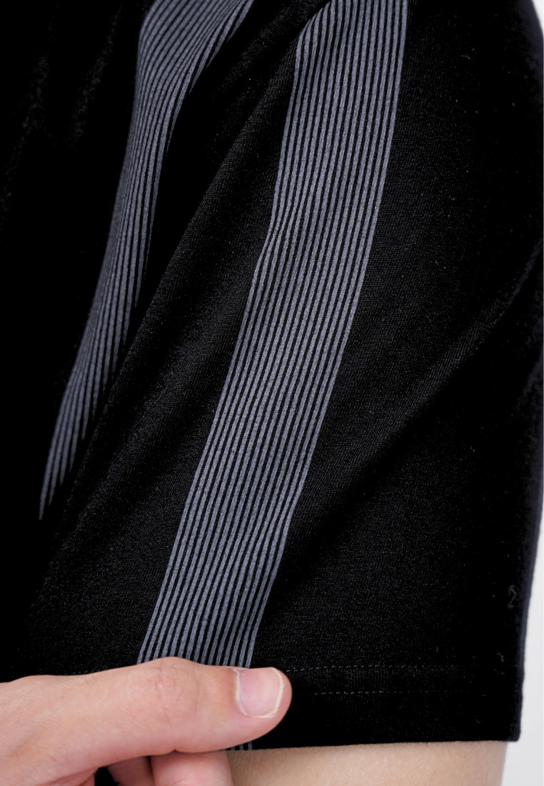 Ryusei Kaos Pria Nagahari Black