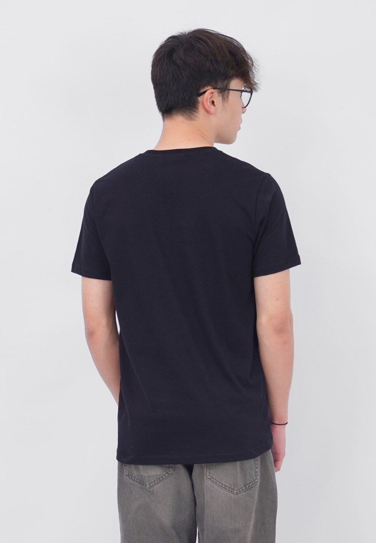 Ryusei Kaos Pria Notable Black