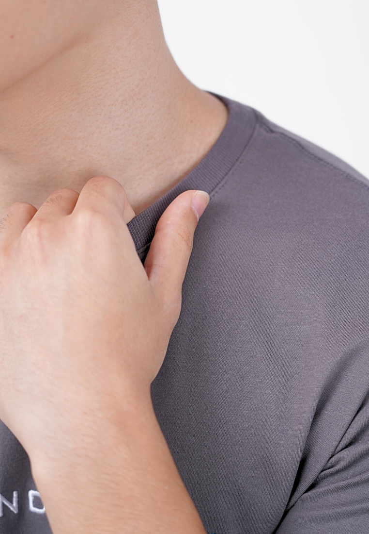 Ryusei Kaos Pria Spellbinding Grey