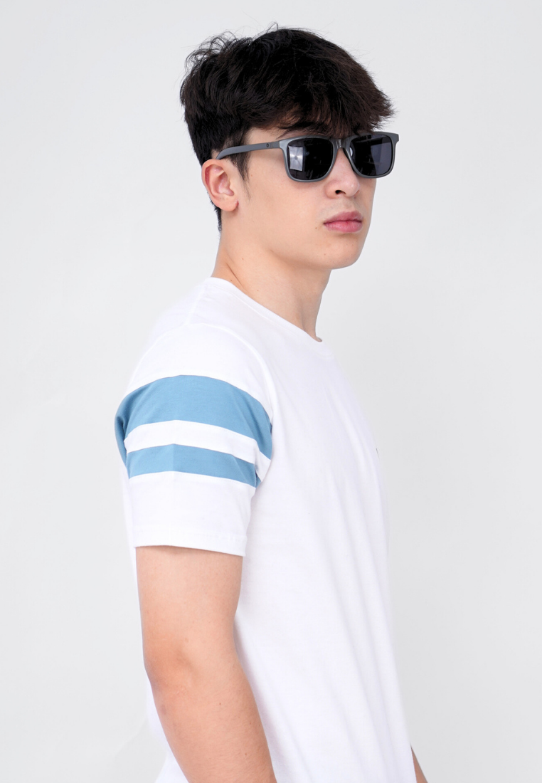 Ryusei Kaos Pria Taka CMB White