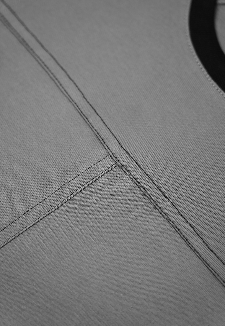 Ryusei Kaos Pria Takama Dark Grey