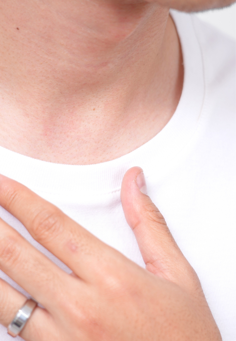 Ryusei Kaos Pria Timeless White