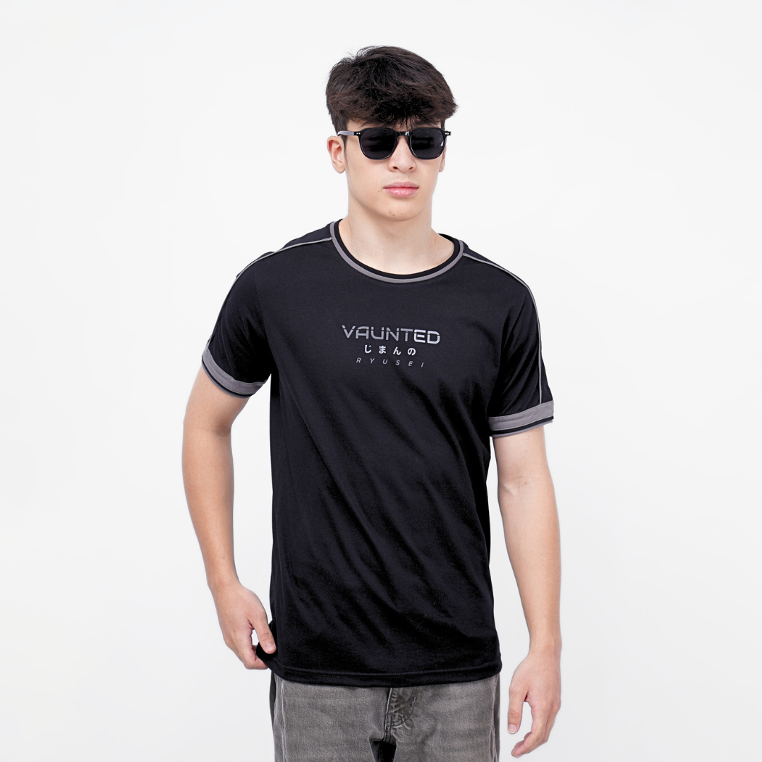 Ryusei Kaos Pria Vaunted Essential