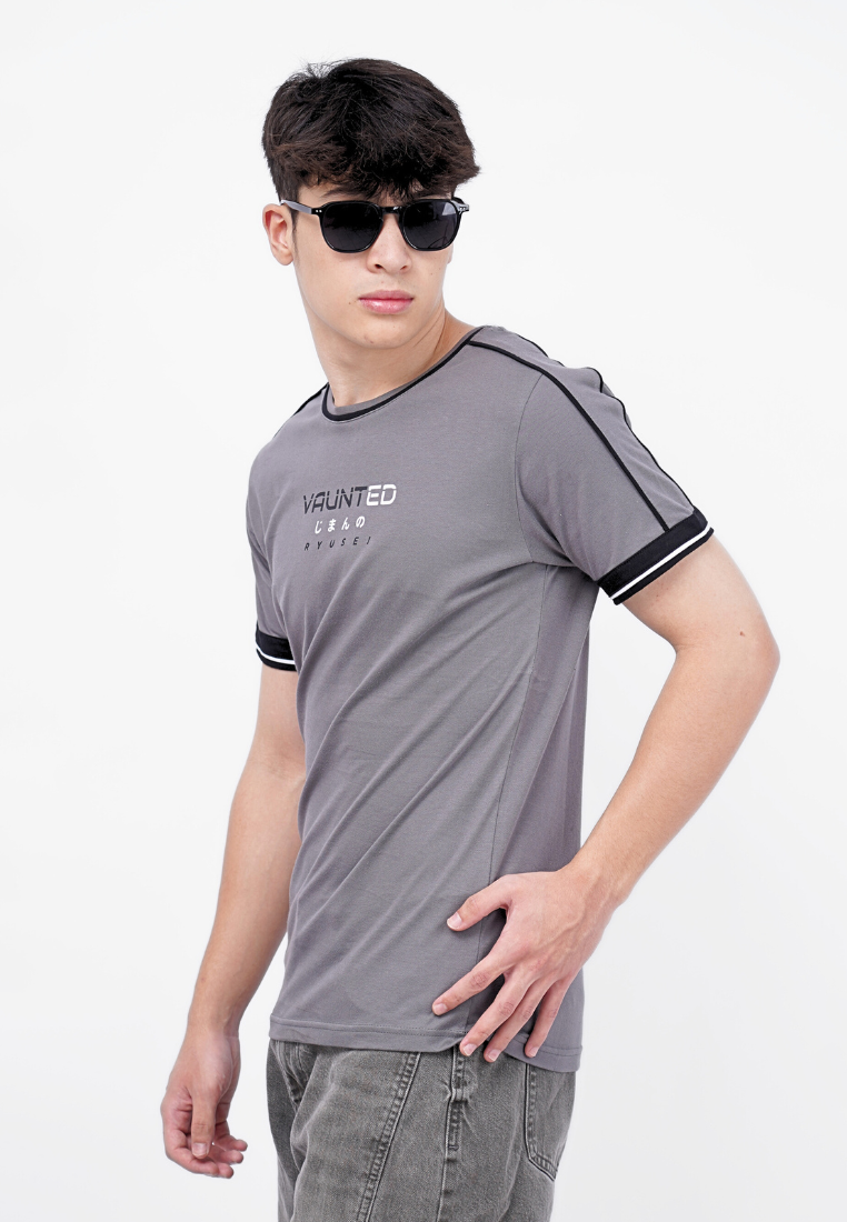 Ryusei Kaos Pria Vaunted Essential