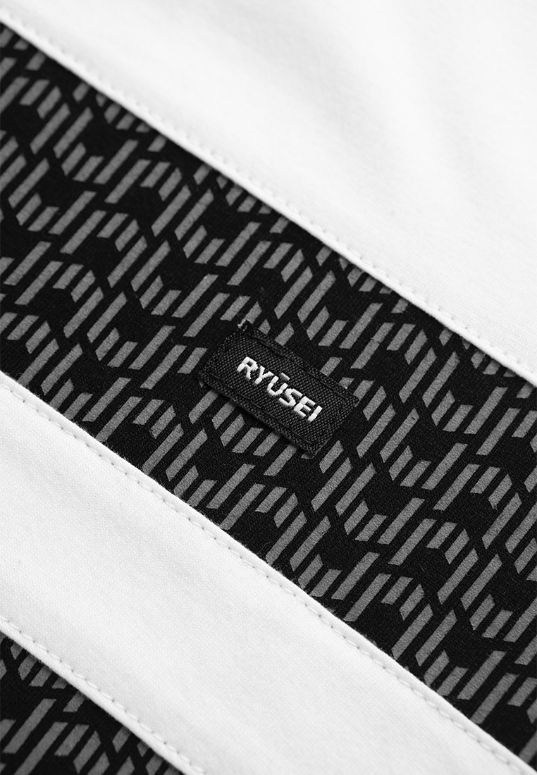 Ryusei Kaos Pria Tsunaru CMB White