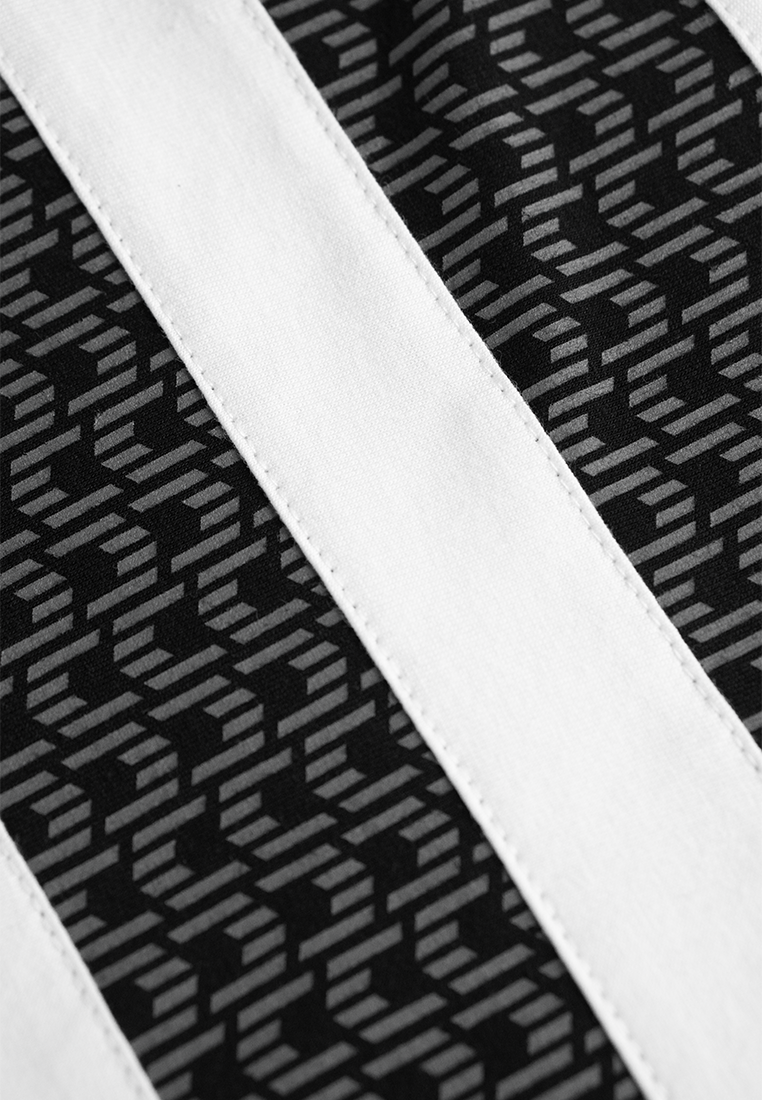 Ryusei Kaos Pria Tsunaru CMB White