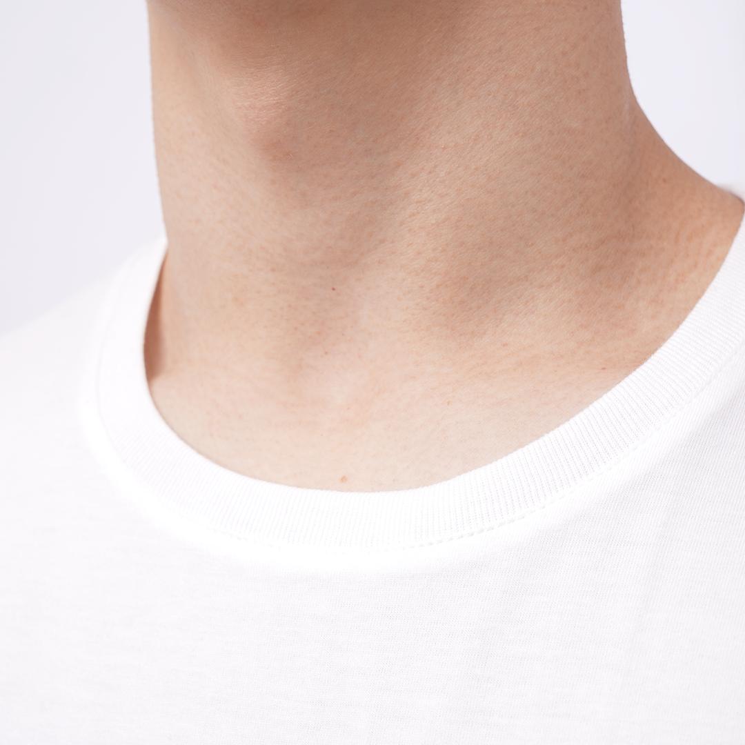 Ryusei Kaos Pria Dignity CMB White