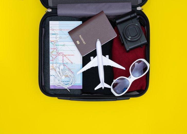 Agar Outfit Kamu Nggak Kusut di dalam Koper, Intip Yuk Tips Packing untuk Traveling