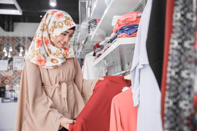 4 Tips Membeli Baju Baru yang Cocok untuk Lebaran di Rumah