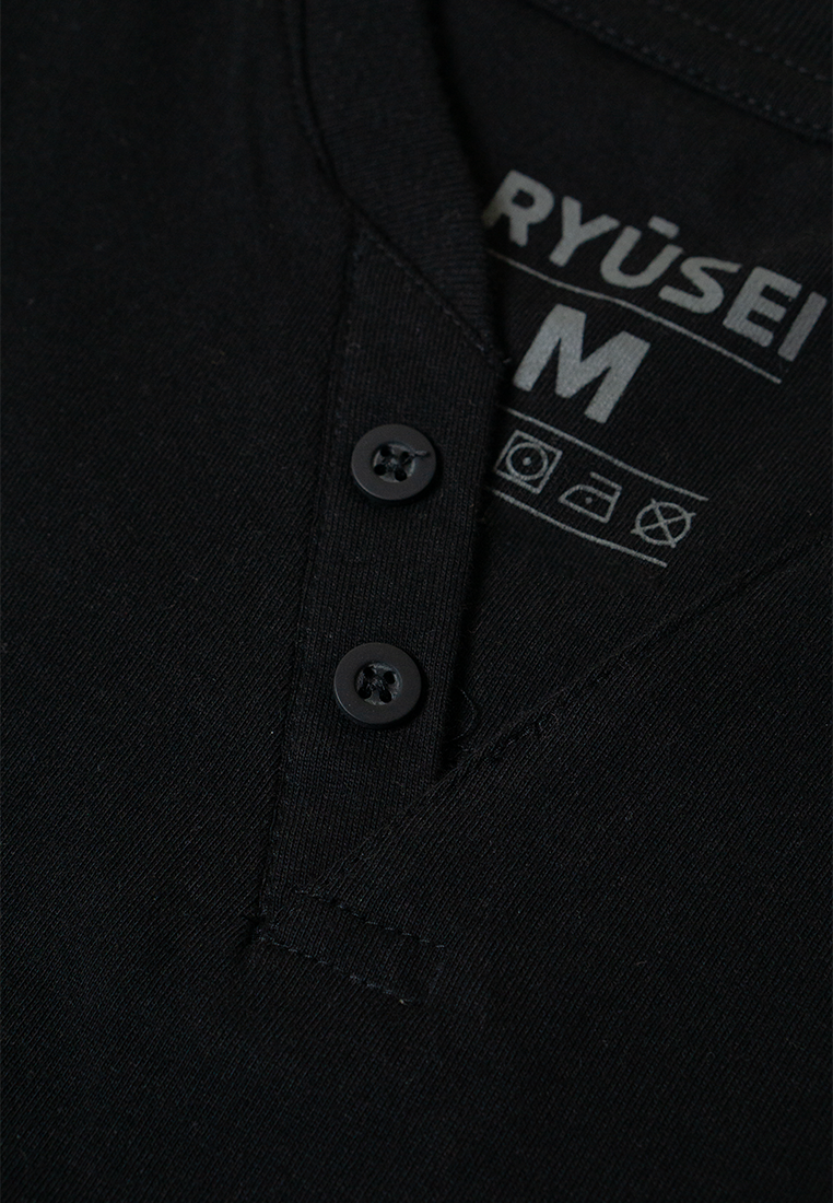 Ryusei Kaos Pria Yoshino Button CMB Black