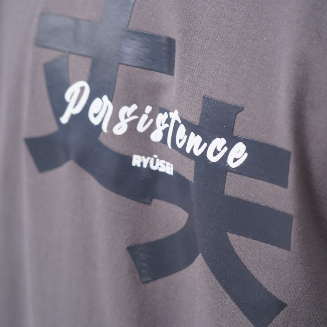 Ryusei Kaos Pria Persistence Dark Grey